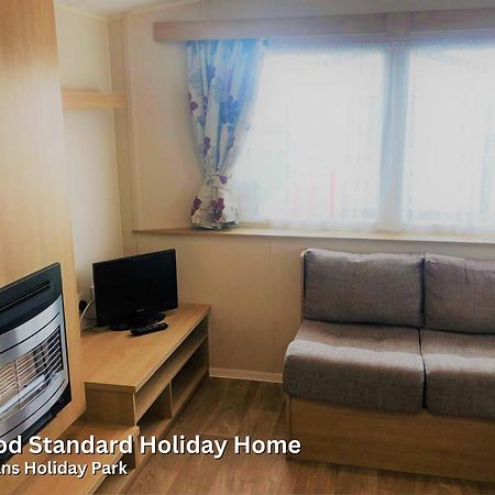Redwood Standard Holiday Home Мейблторп Экстерьер фото